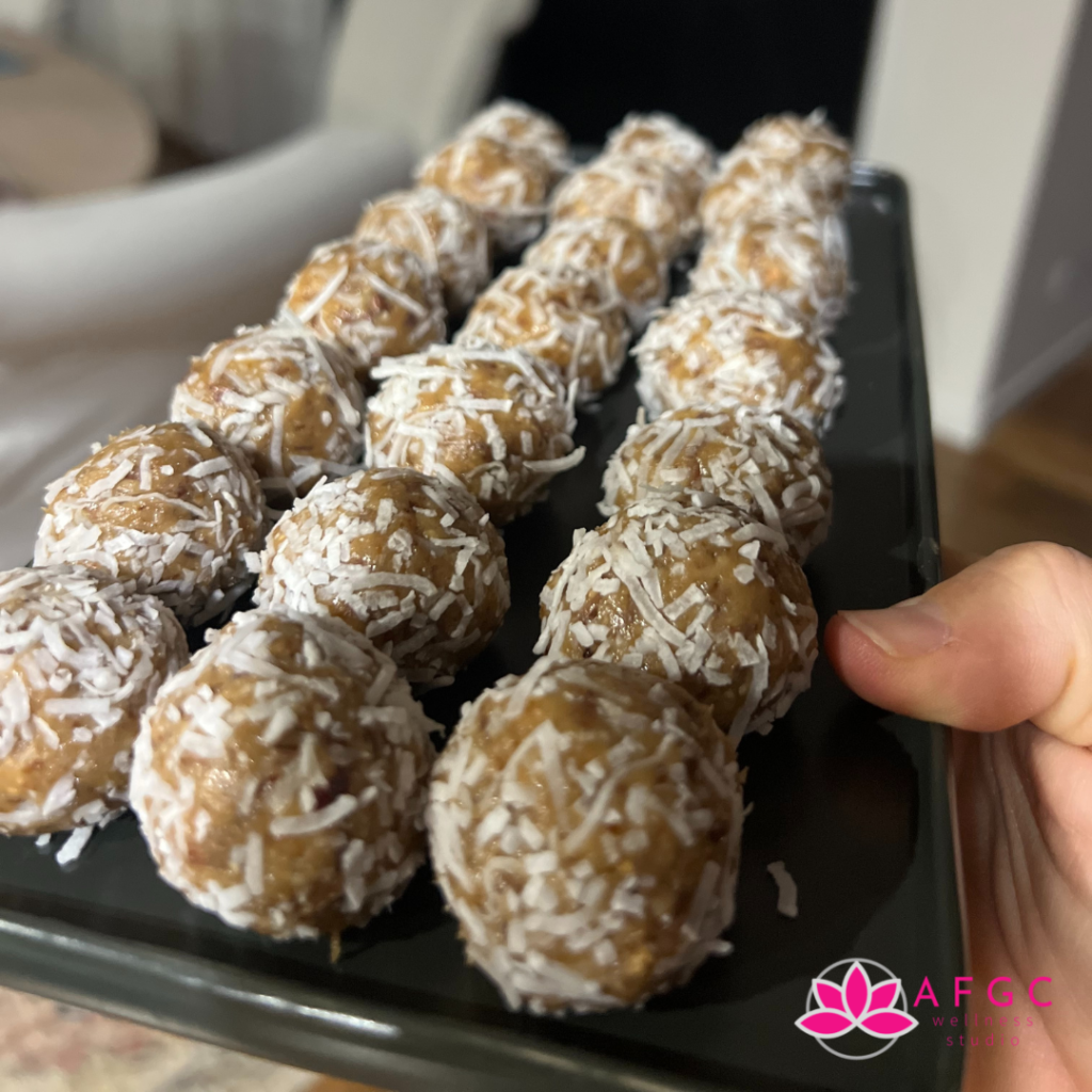 VANILLA PROTEIN BALLS