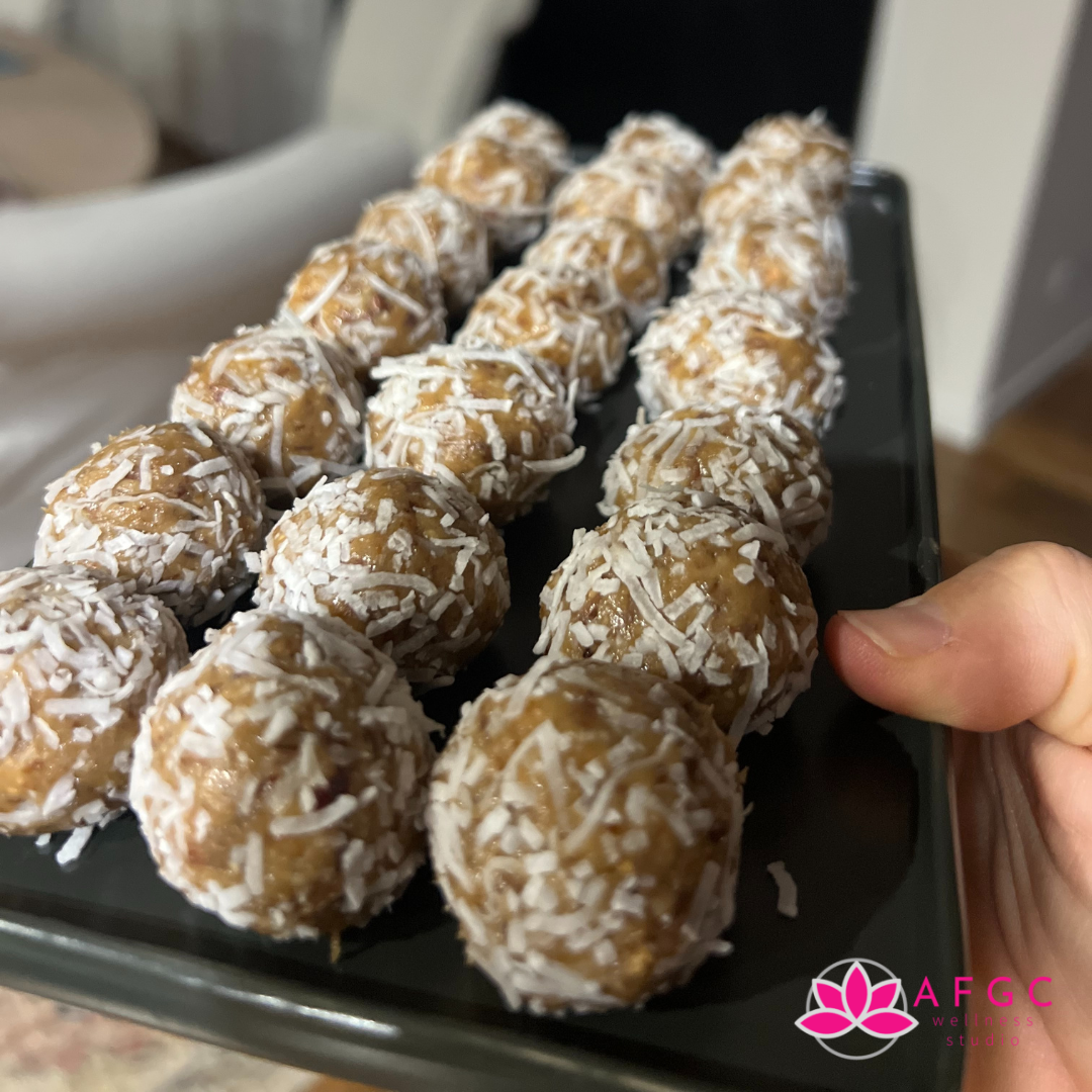 VANILLA PROTEIN BALLS